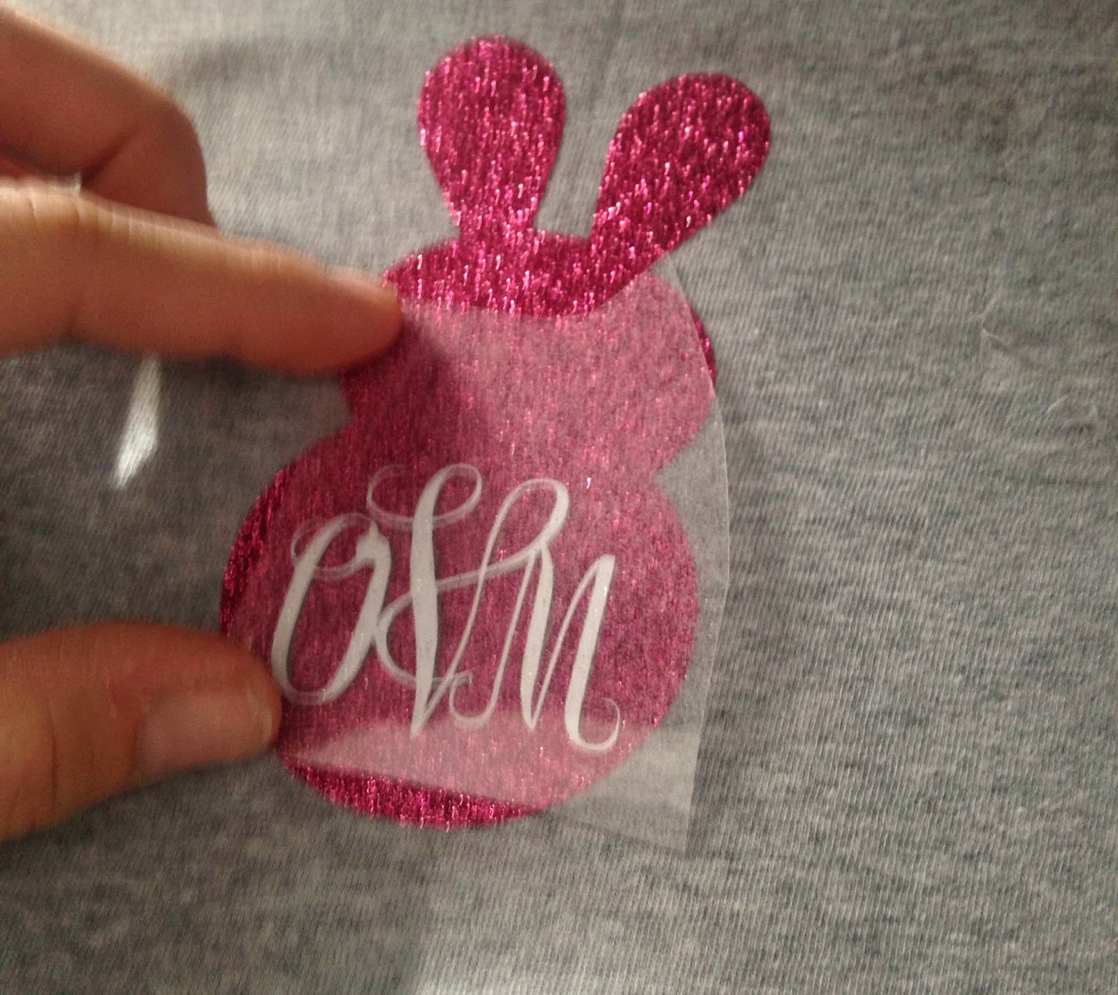 How to Layer Glitter Heat Transfer Vinyl with Silhouette (V4 Tutorial