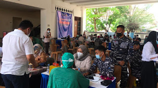 Pengabdian Tanpa Batas, Prajurit Korps Marinir Selesaikan Program Vaksin Hingga Tuntas 1 Screenshot 20210927 143504