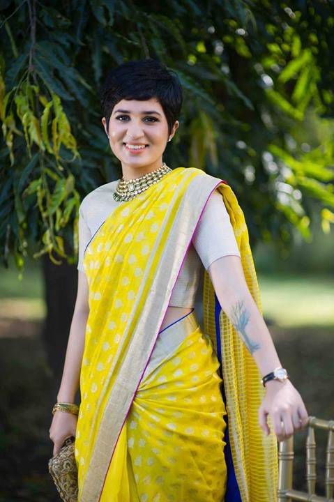 chandana banerjee: 6 Ways to carry off a super short hairstyle with your  sari