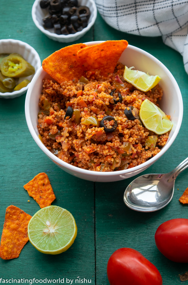 Spicy One pot Mexican quinoa