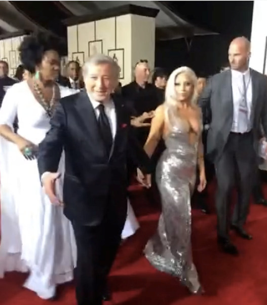 India Arie Lady Gaga Security Guard Grammys 2015 2 India Arie dissed on the Grammy red carpet by Lady Gaga's security