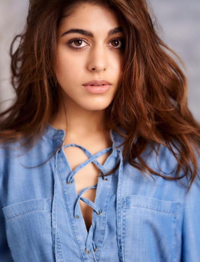 Alaia F ( Alaia Furniturewalla ) : Biography, Age, Height, Weight