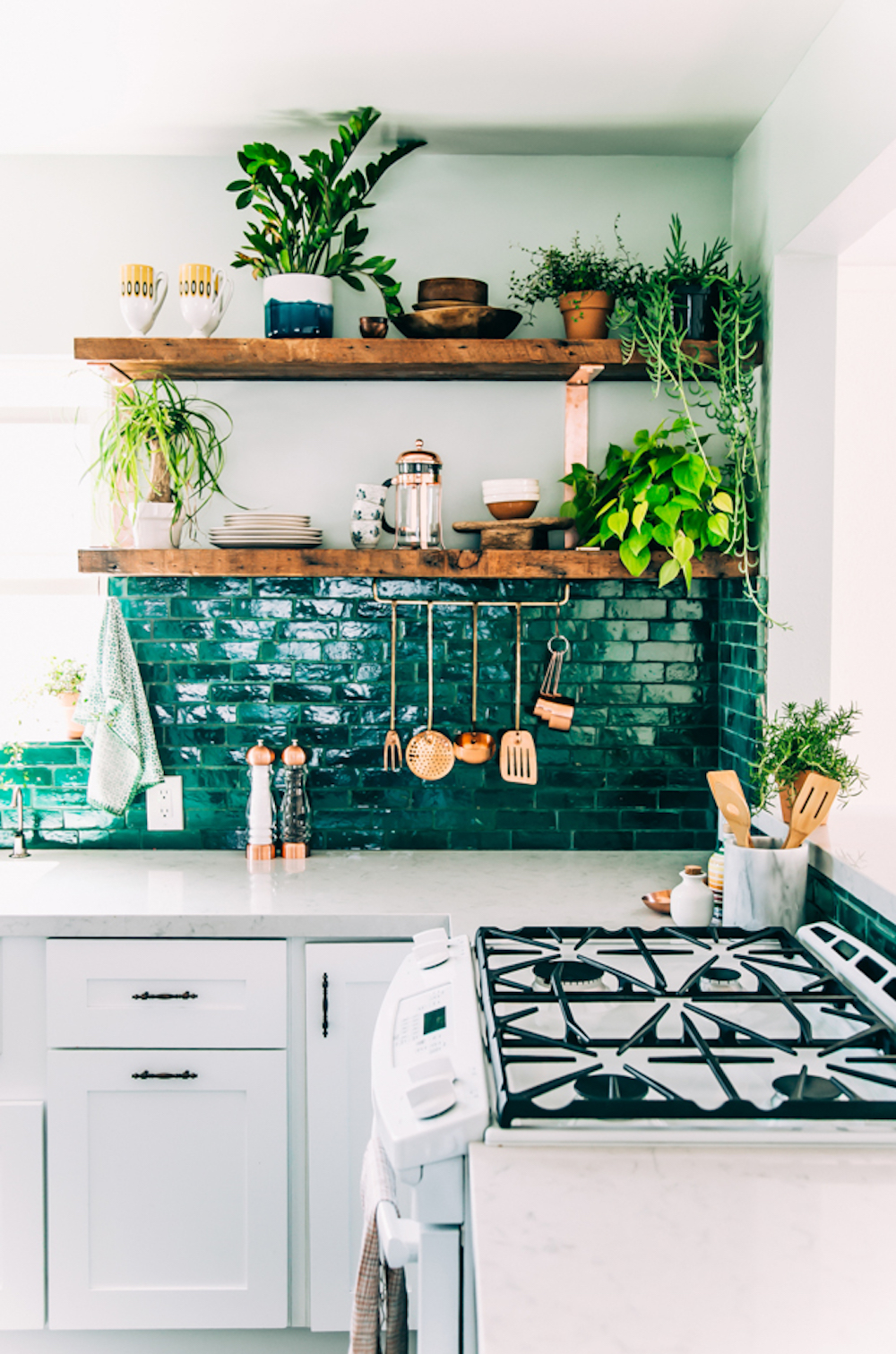 8 Water Saving Sustainable Ideas For A Greener Kitchen