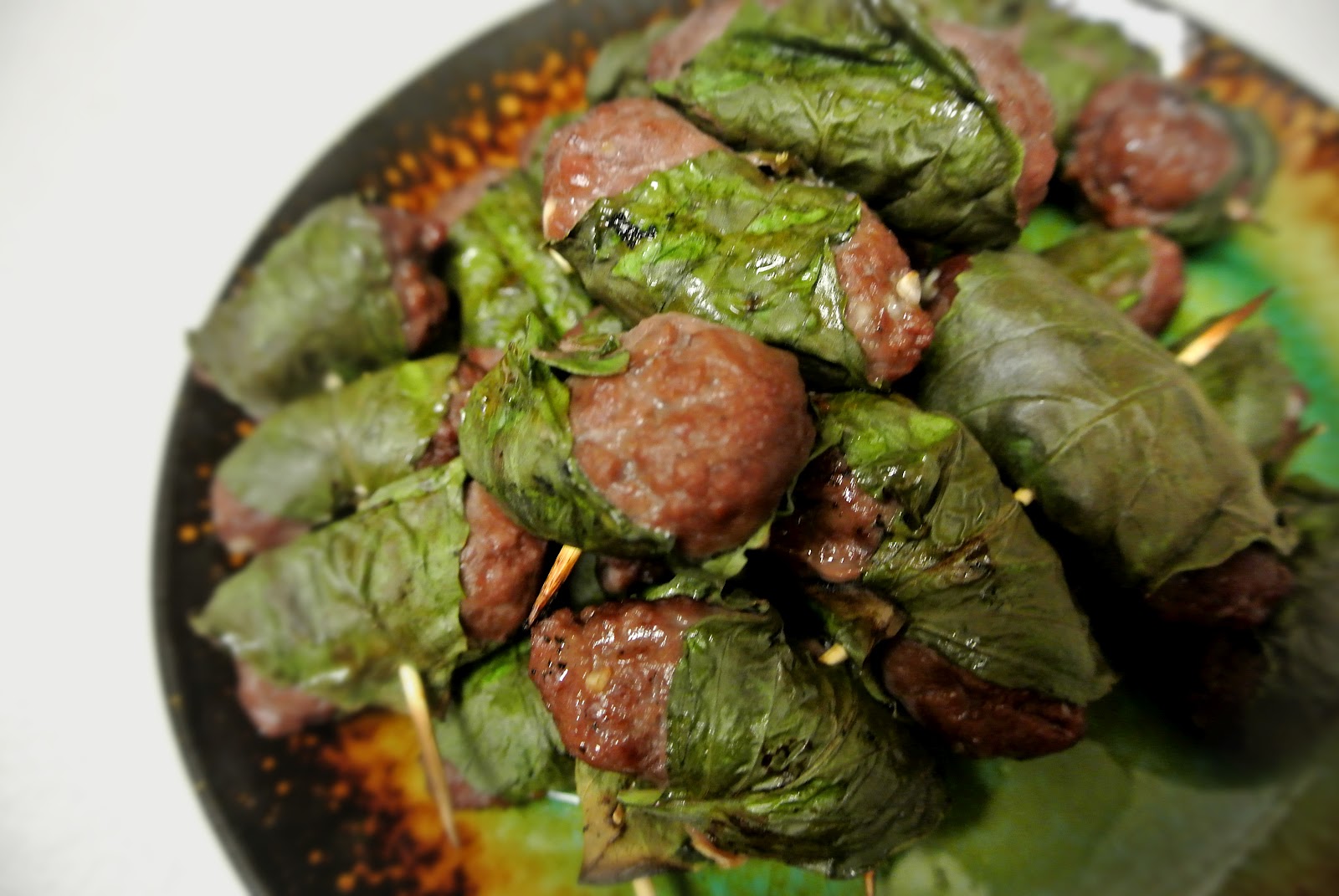 itsdelicious2 Beef and basil leaf rolls