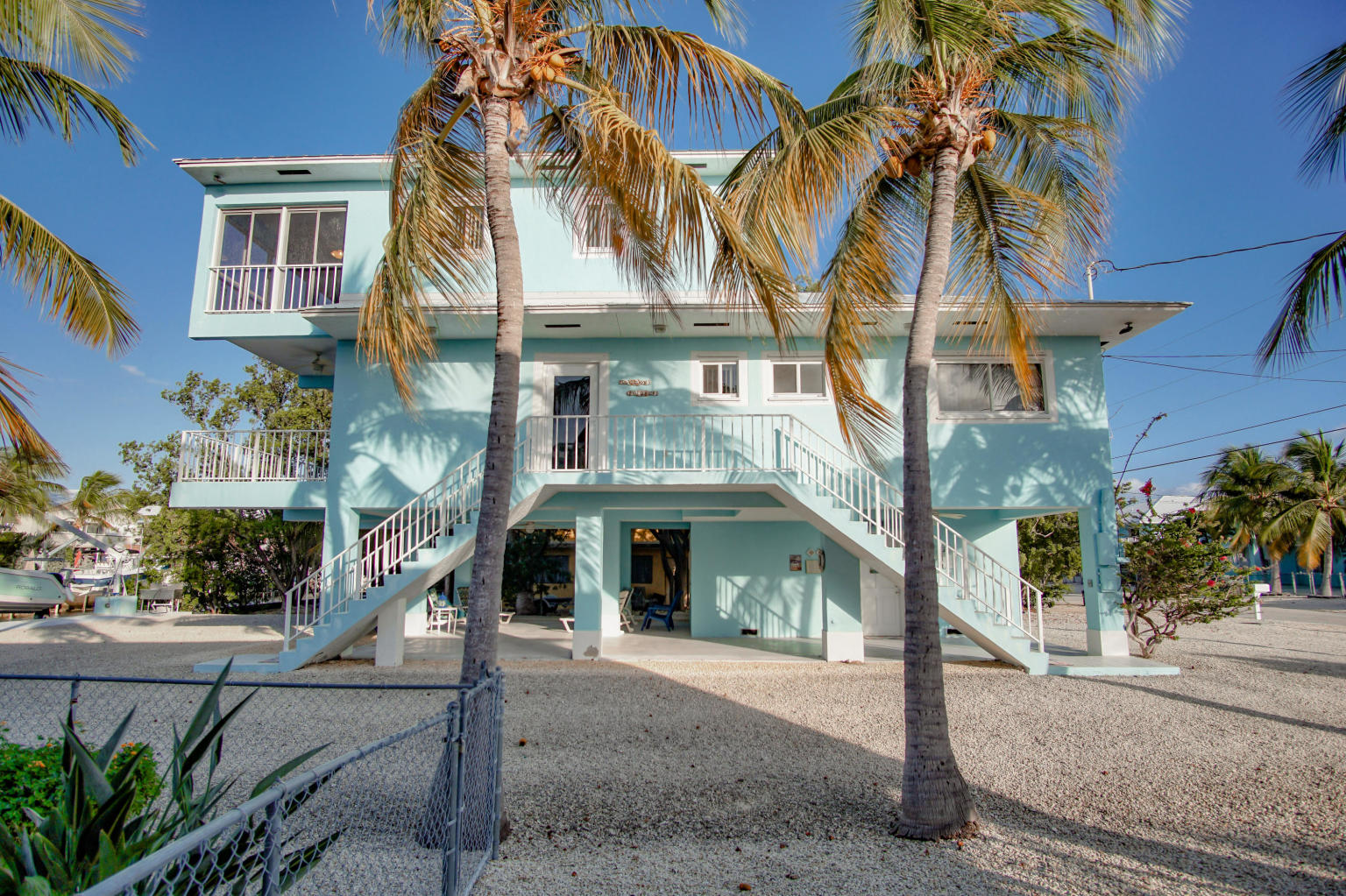 Real Estate in the Florida Keys 3/3 Concrete canal front in Key Largo 830K