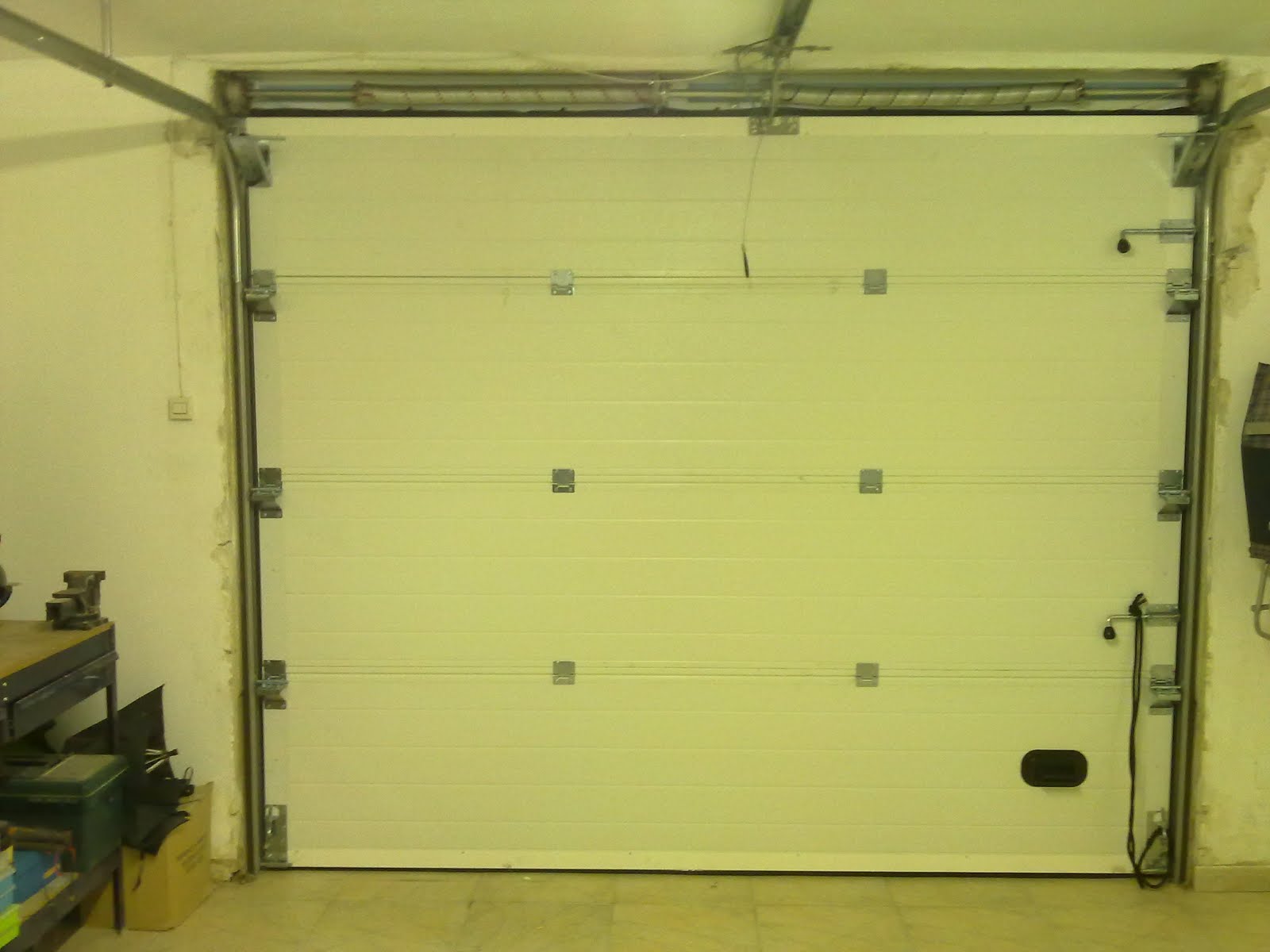 METALICAS ANUGAR S.C.: Puertas De Garaje