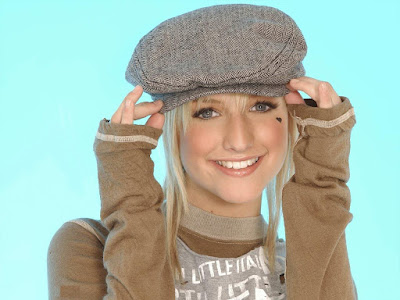 American Songwriter Ashlee Simpson New Phot shoot Images