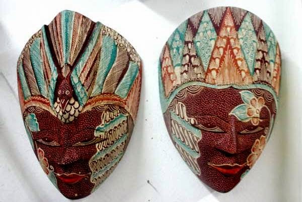 Tergokil 22+ Kerajinan Anyaman Batik Ukir Dan Topeng Merupakan Karya Seni Rupa