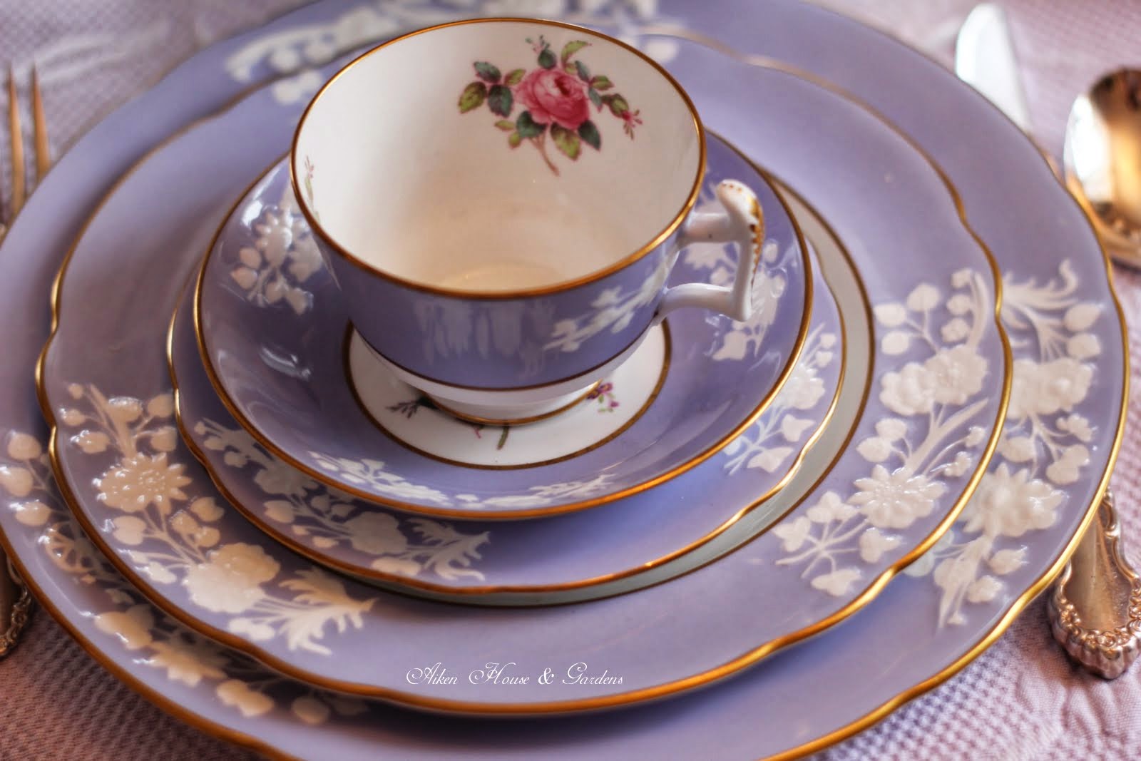 Пасхальное чаепитие у Керолайн