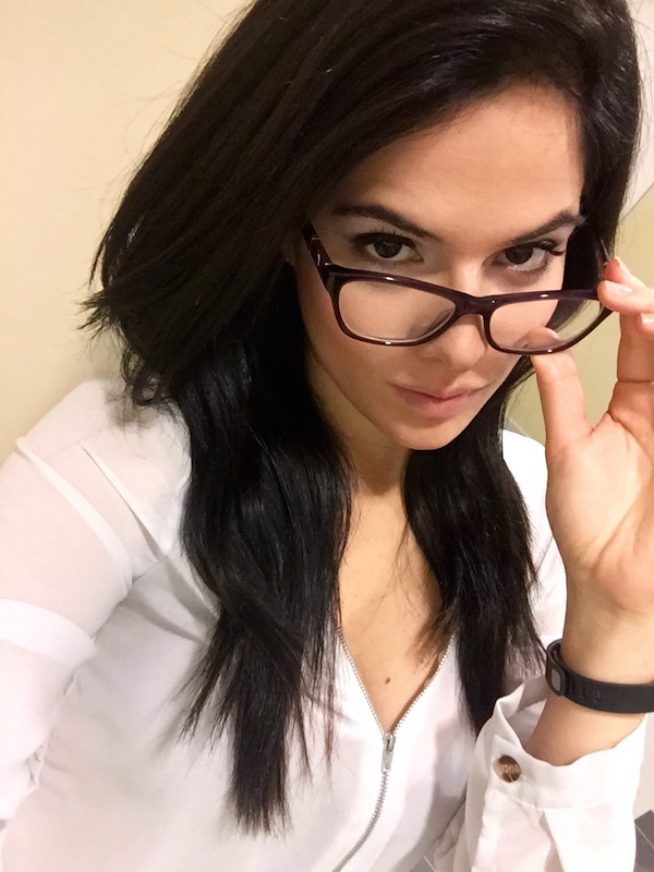 Girls In Goggles Photos Girls In Glasses Pictures Damn Sexy