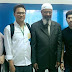 Ternyata Begini Cara Dr. Zakir Naik Istimewakan Non Muslim Yang Hadir ke Acara Ceramahnya di UPI Sehingga 4 Orang Non Muslim Bersyahadat