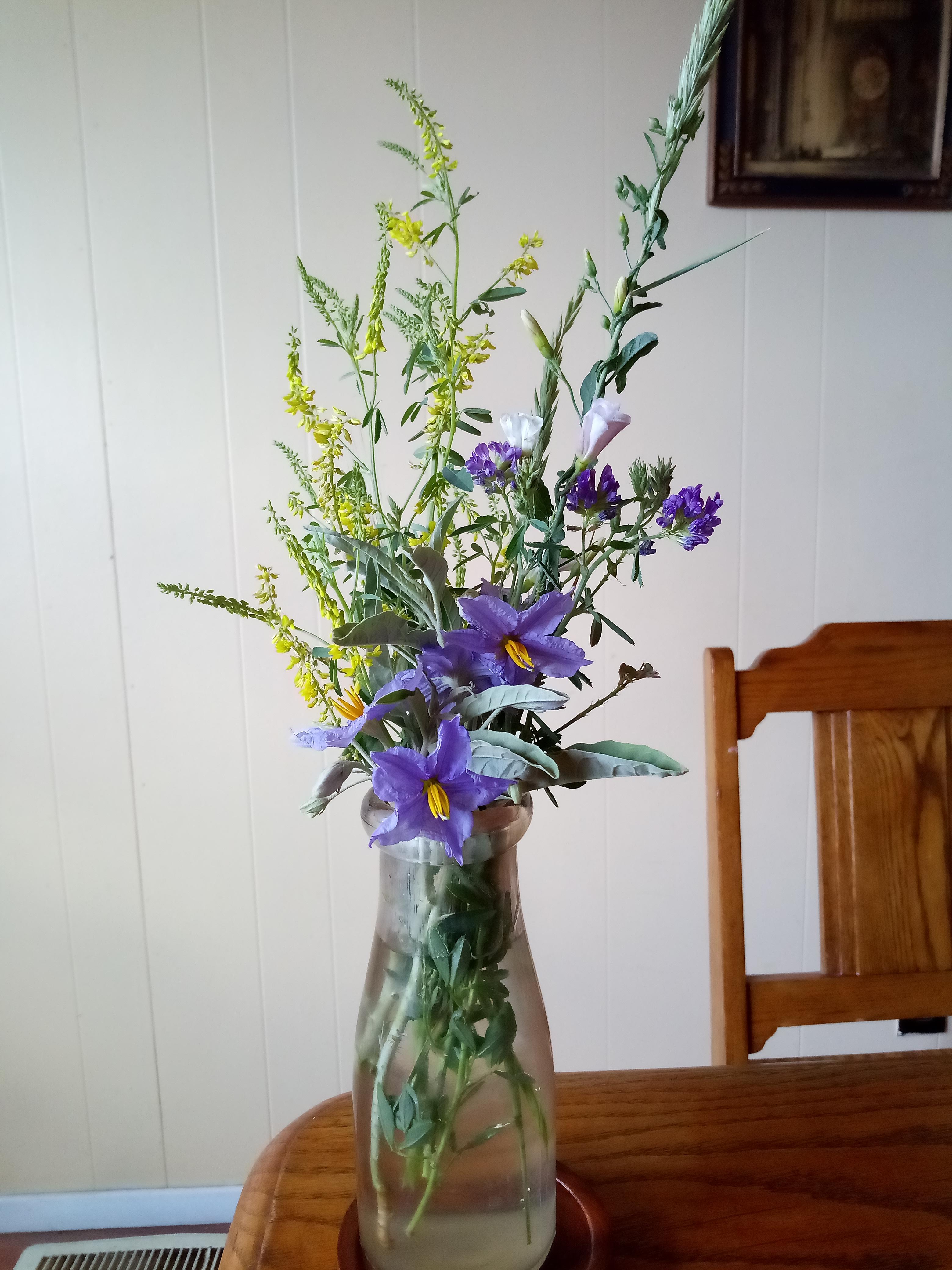 Going Country T.T. How To Arrange Wildflowers