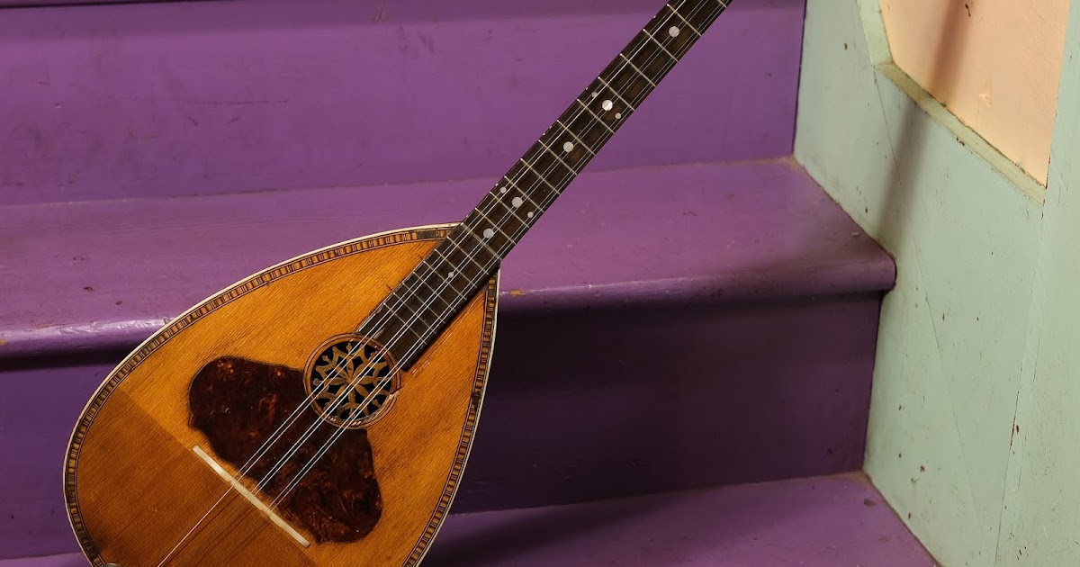 1920s Vracas Trichordo Greek Bouzouki