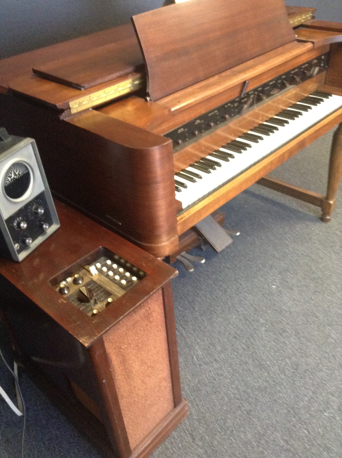 MATRIXSYNTH: Fully Functional Hammond Novachord For Sale
