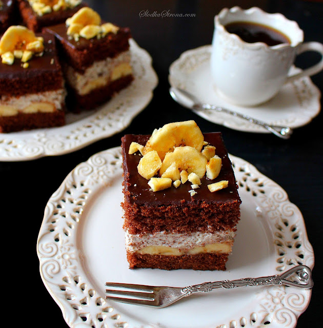 Ciasto Czekoladowe z Kremem Straciatella i Bananami