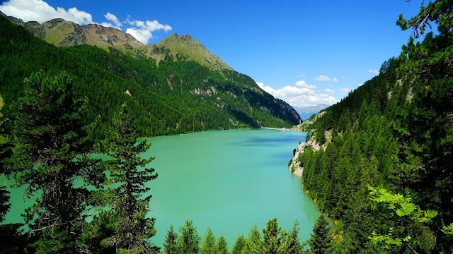 Green lake Beautiful wallpaper wallpaper Green lake Beautiful wallpaper wallpaper