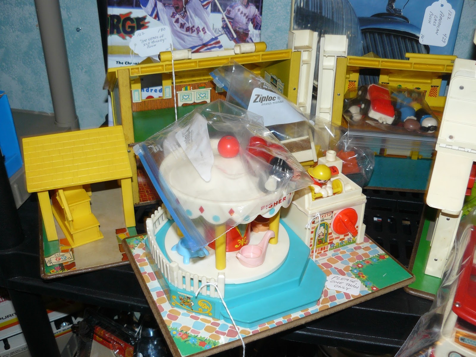 little people carousel