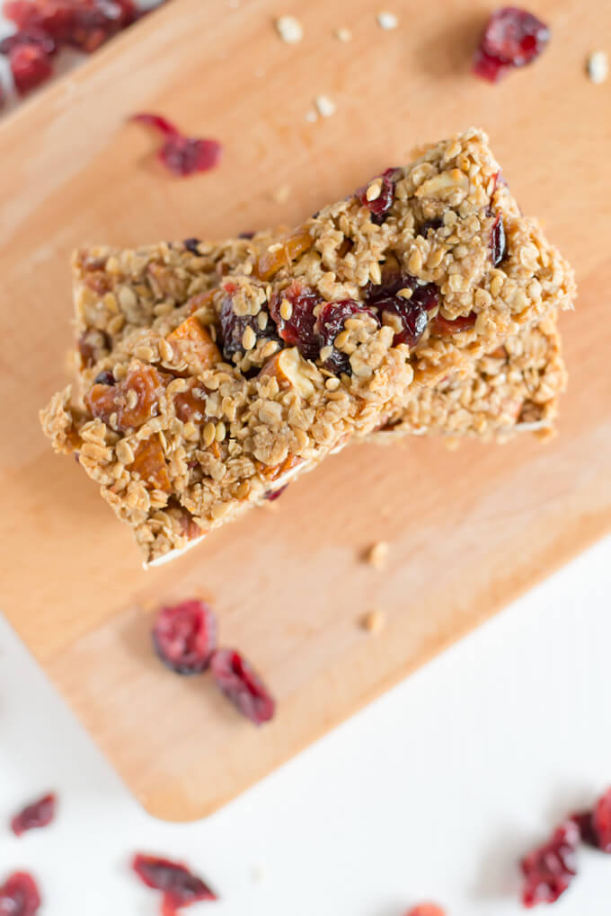 Muesli bars step by step via danceofstoves.com Muesli bars step by step via danceofstoves.com