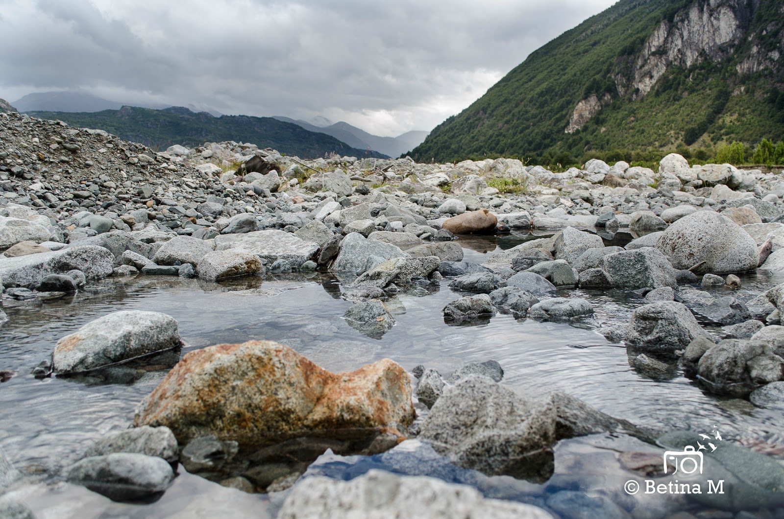 A orillas del Rio Piedra... Bett Miranda Fotografias