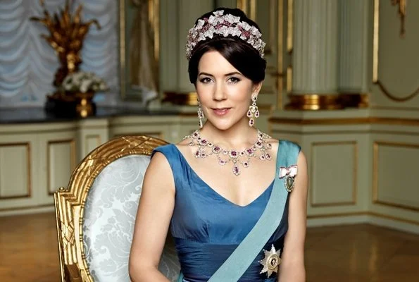 Crown Princess Mary of Denmark celebrates her 44th birthday. The Royal Palace published new photos on the occasion of the birthday.