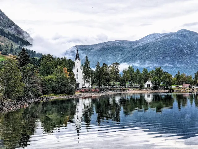 Norway Road Trip Itinerary: Helgheim Church