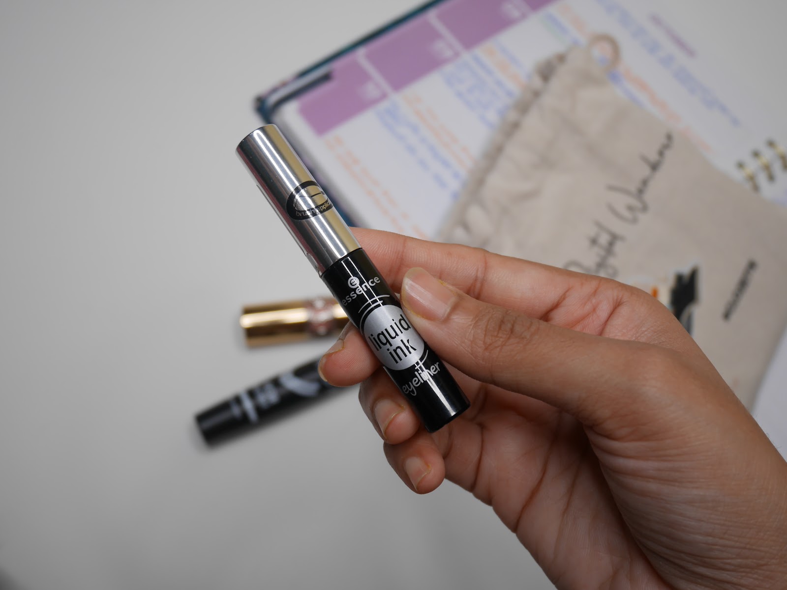 ESSENCE LIQUID INK EYELINER REVIEW TheLeiaV