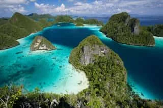 15 pantai paling indah di indonesia
