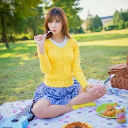 Lee Yoo Eun Outdoor Foto 8