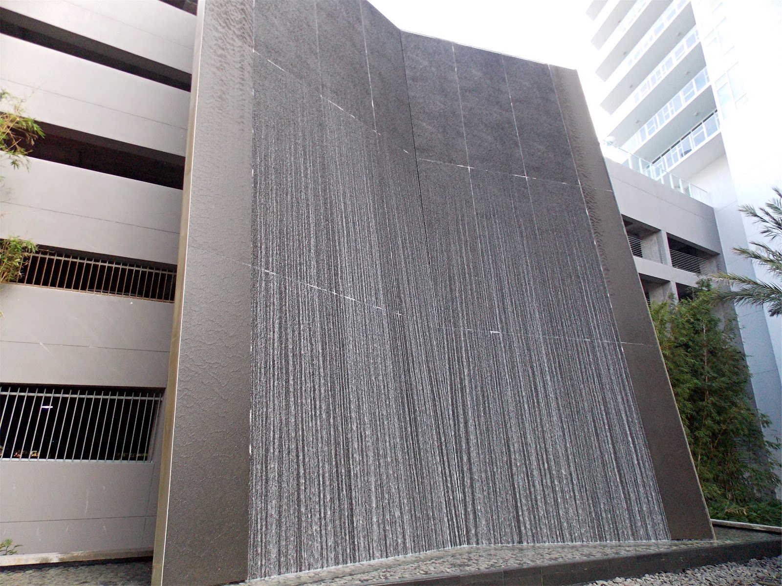 The Water Wall At Signature Place St Petersburg Fl Daily Photo I Walk Past The High Rise Condo Tower Signature Place And This Water Wall Everyday On My Don T Bring Anything With Me Because It S All