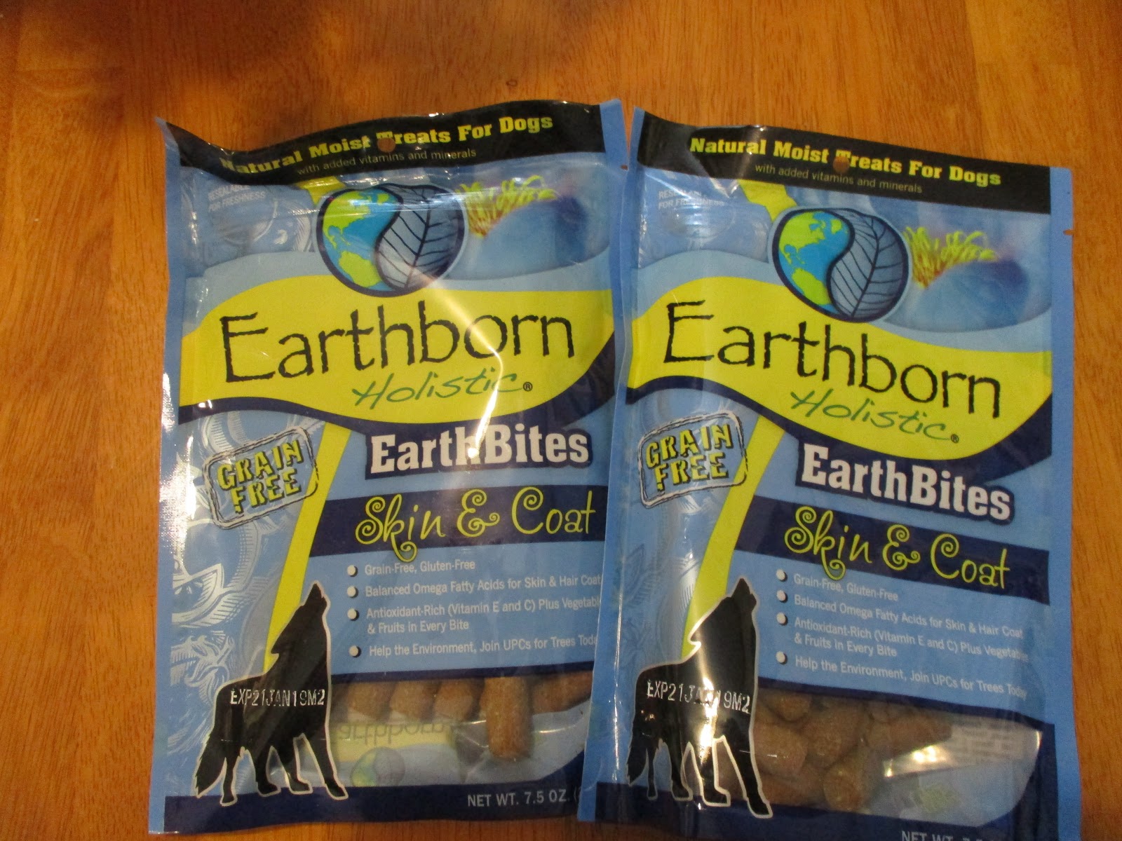 Missy's Product Reviews Earthborn Holistic EarthBites Skin & Coat Moist Treats from