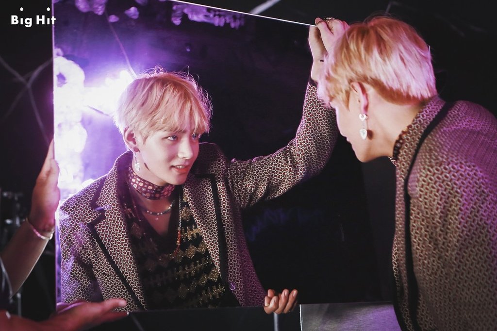 광고도 아닌데 구찌 광고라 불렸었던 방탄소년단 뷔...jpg | 인스티즈