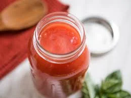 store-the-tomato-puree-into-the-airtight-jar