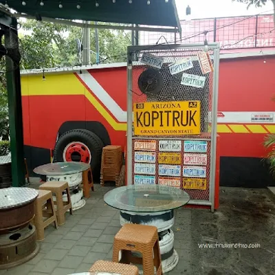kopi truk tempat ngopi di bandung yang unik dan instagramable