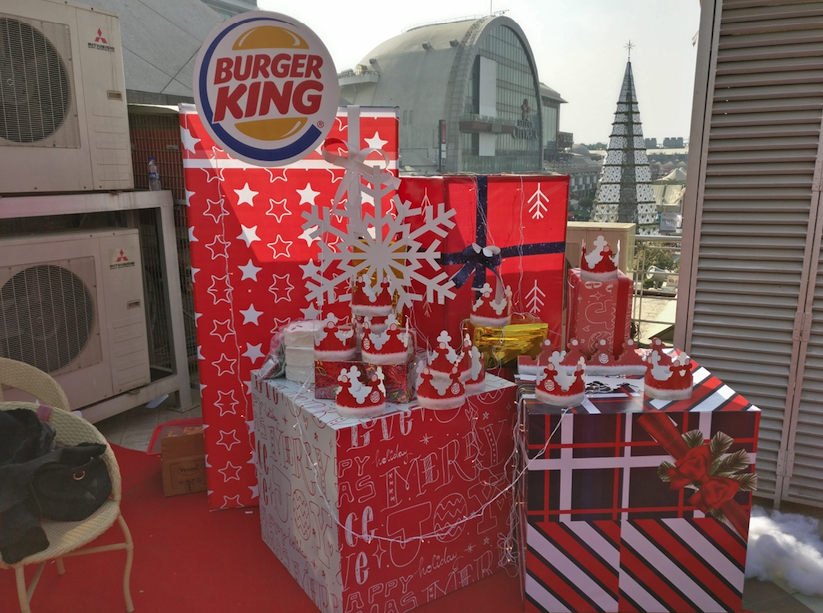 ExpressUnleashed Burger King's 'Dine with Santa' Christmas Celebration
