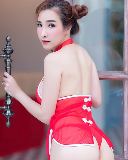 p.poiiikaa – Hot Thai Model