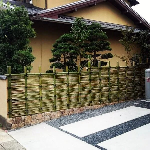 Model Pagar Rumah Minimalis dari Bambu Model Pagar Rumah Minimalis dari Bambu