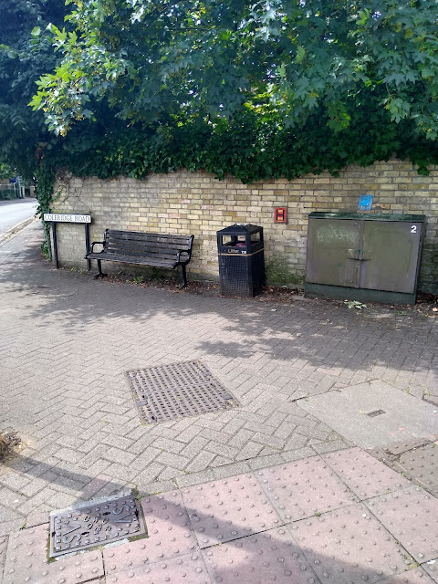 Bench, Mill Road, Cambridge, Romsey, Labour Club