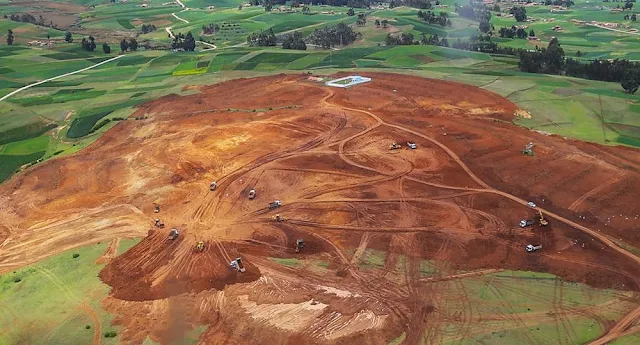 Construcción del Aeropuerto Internacional de Chinchero en Cusco