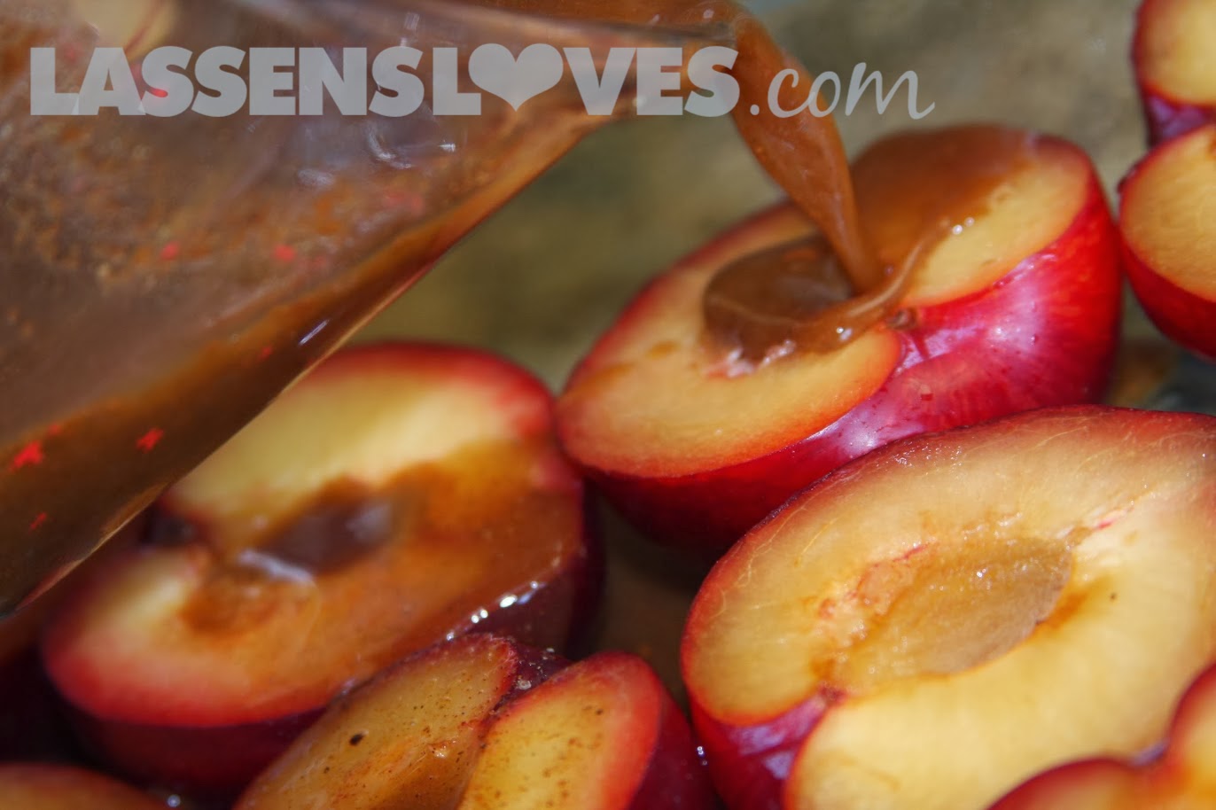 lassensloves.com, Lassen's, Lassens, spiced+baked+plums, organic+plums