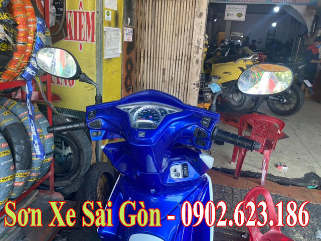 Mẫu Xe Air Blade sơn phối màu xanh trắng cực đẹp Mẫu Xe Air Blade sơn phối màu xanh trắng cực đẹp