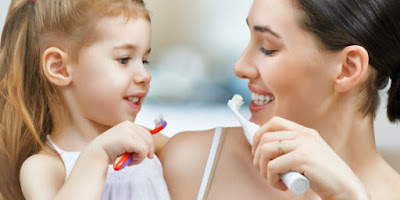 Vệ sinh răng miệng cho trẻ như thế nào? 