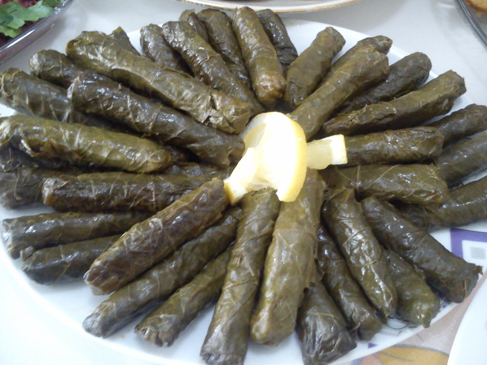Ege Usulü Yaprak Sarması Tarifi – Zeytinyağlı Tarifler Ege Usulü Yaprak Sarması Tarifi – Zeytinyağlı Tarifler
