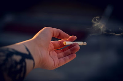 تعرّف على 8 نصائح مهمة للوقاية من القدم السكري تجنب التدخين للوقاية من القدم السكري