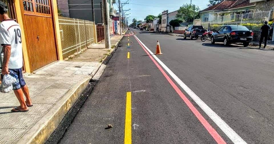Secretário fala sobre obras de asfalto em andamento no município e