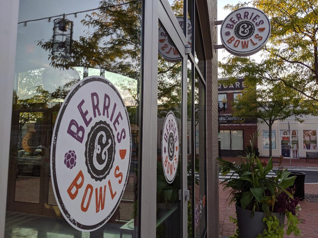 Sam Eig Berries & Bowls opens in Gaithersburg