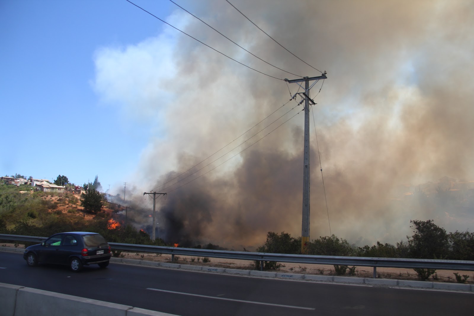 redemergenciaschile: incendio forestal viña del mar ruta 68