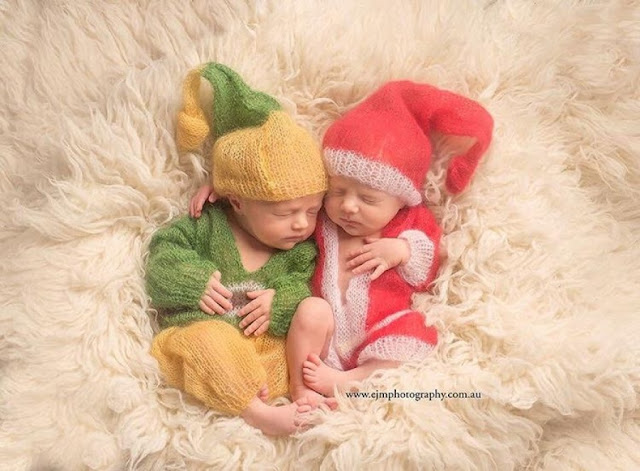 Baru Saja Lahir, Begini Cara Bayi Mungil Merayakan Natal Pertama Mereka Baru Saja Lahir, Begini Cara Bayi Mungil Merayakan Natal Pertama Mereka