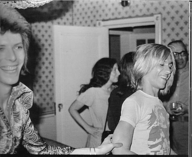 David Bowie Et Iggy Pop Photo Original Nom 23 Rare and Candid Snapshots of David Bowie and Iggy Pop During the