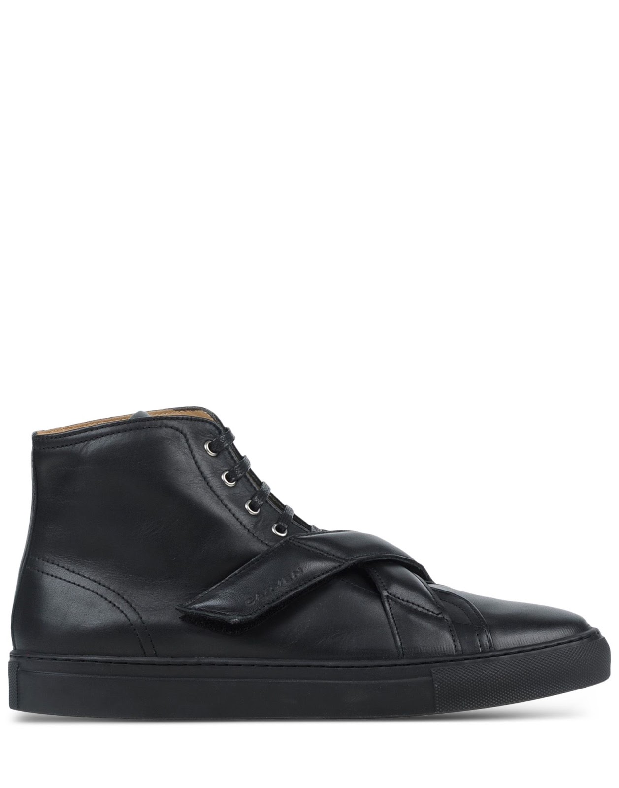 Coolly Criss-Crossed: Carven High-Top Trainer | SHOEOGRAPHY