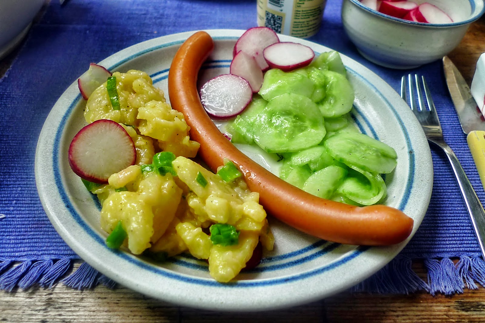 Schnippelboy: Kartoffelsalat-Wiener Würstchen-Gurkensalat